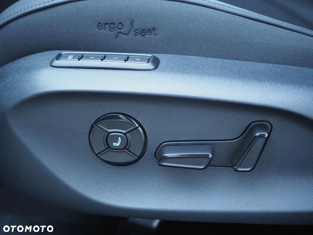 Skoda Superb 2.0 TDI SCR 4x4 L&K DSG - 10