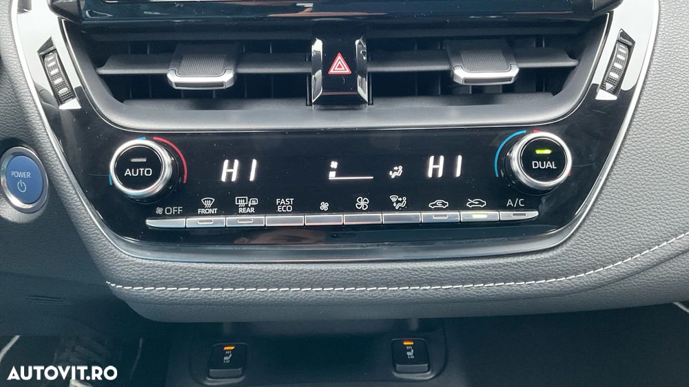 Toyota Corolla 1.8 HSD Dynamic - 34