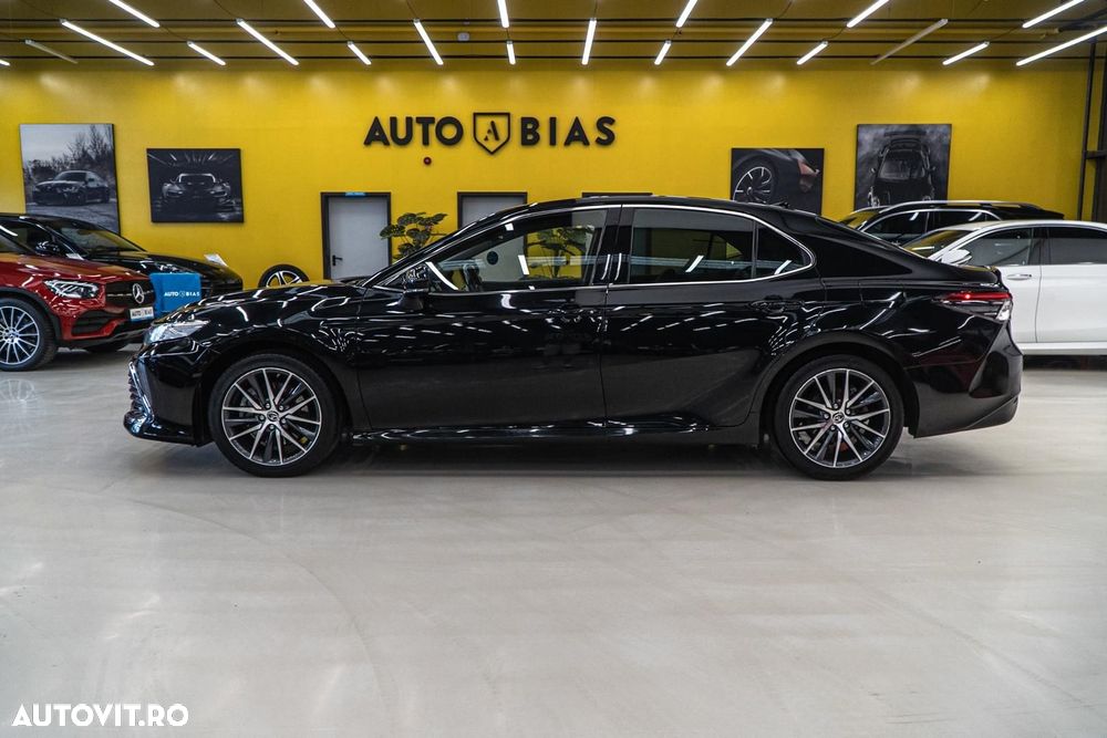 Toyota Camry 2.5 Exclusive - 18