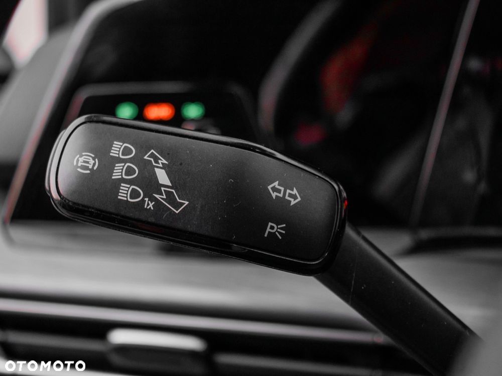 Volkswagen Golf 2.0 TDI Style DSG - 35