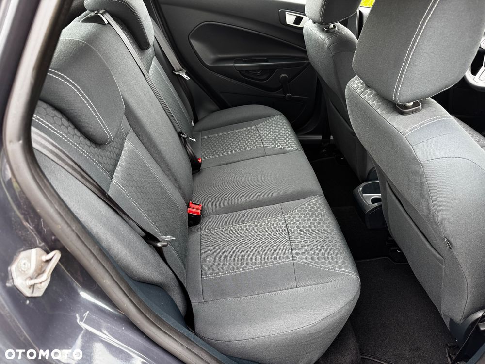 Ford Fiesta 1.25 Titanium - 19