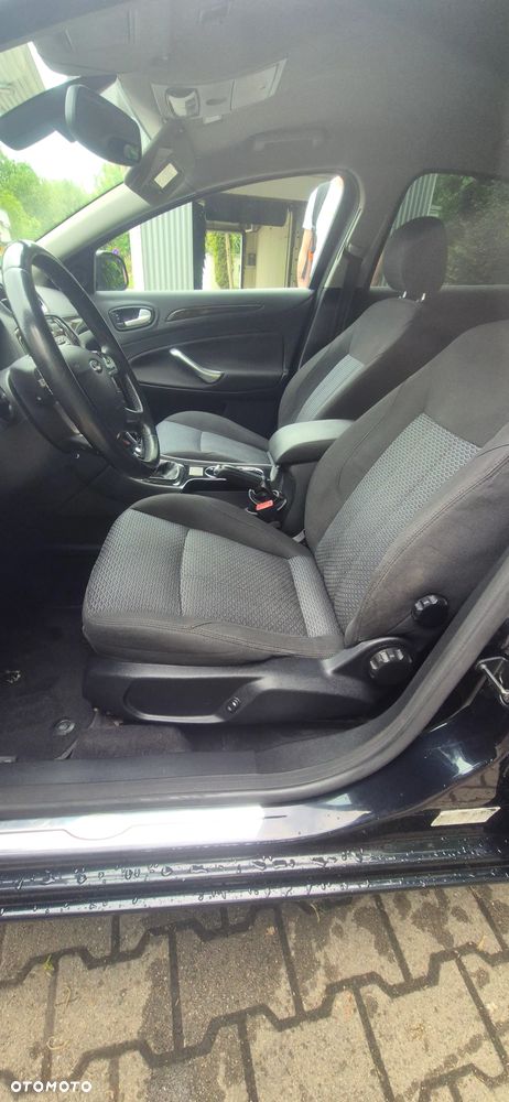 Ford Mondeo 2.2 TDCi Ghia - 6