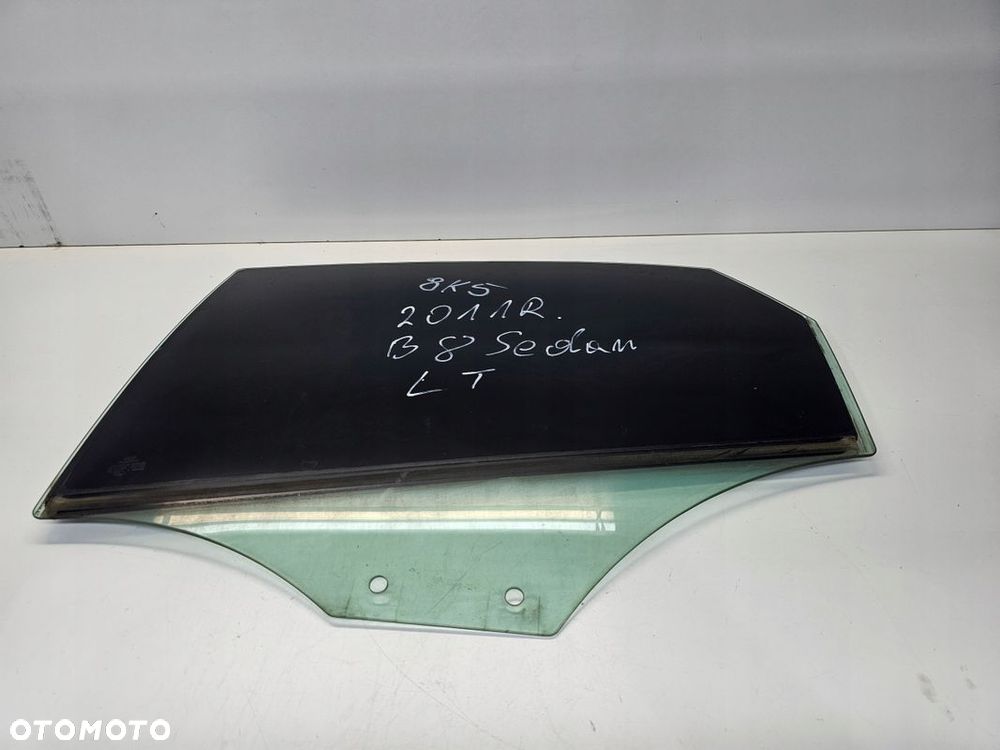 SZYBA BOCZNA DRZWI LEWY TYŁ AUDI A4 B8 SEDAN 8K5 2011 - 1