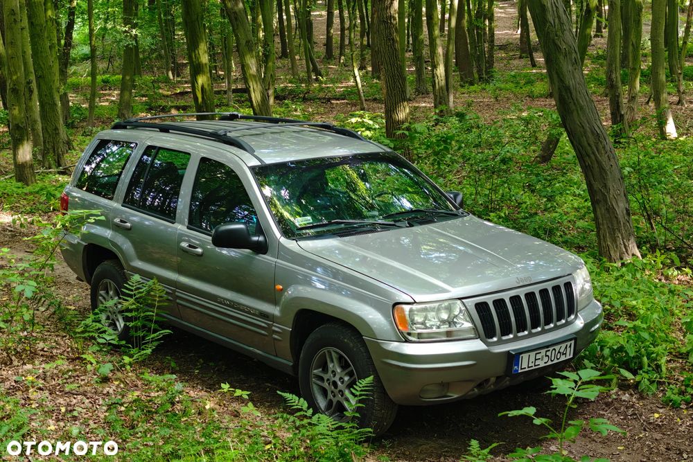Jeep Grand Cherokee - 17