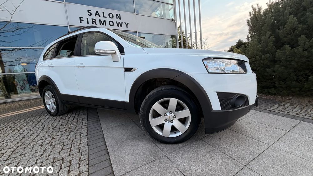 Chevrolet Captiva 2.4 AWD LT+ - 33