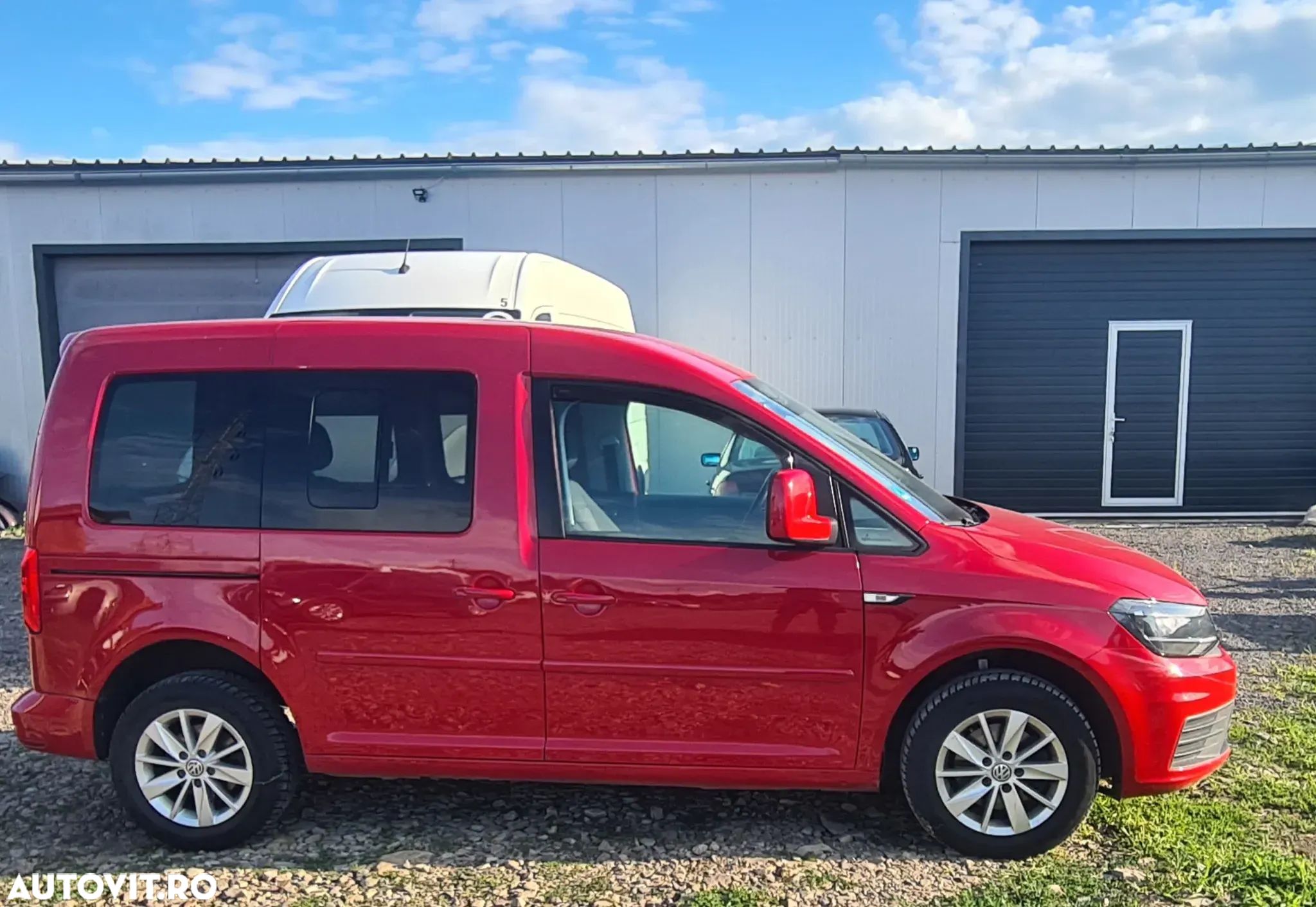 Volkswagen Caddy 1.2 TSI (5-Si.) Trendline - 1