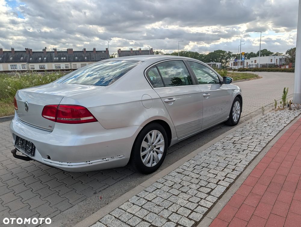 Volkswagen Passat 1.8 TSI Comfortline - 5