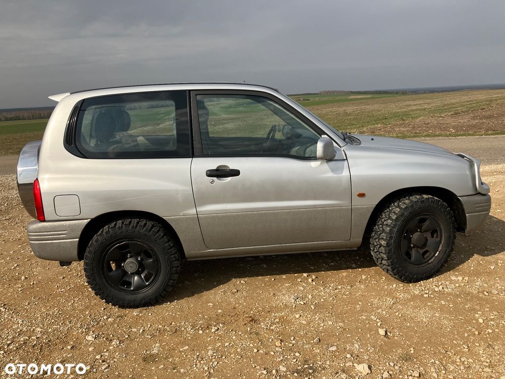 Suzuki Grand Vitara 2.0 - 5