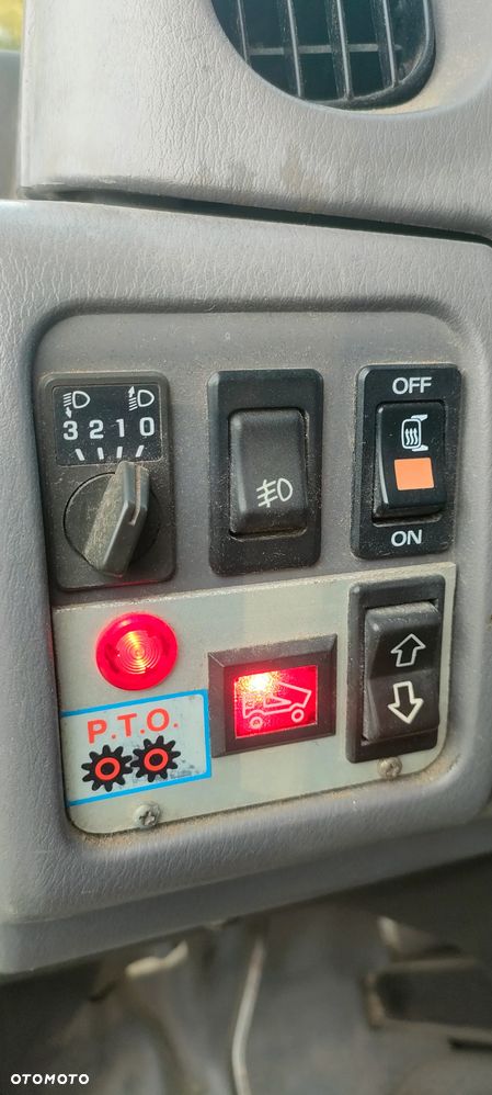 Nissan CABSTAR - 6