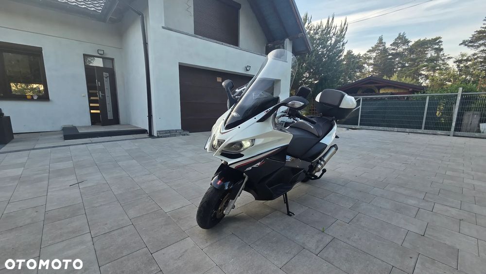Aprilia SRV 850 - 15