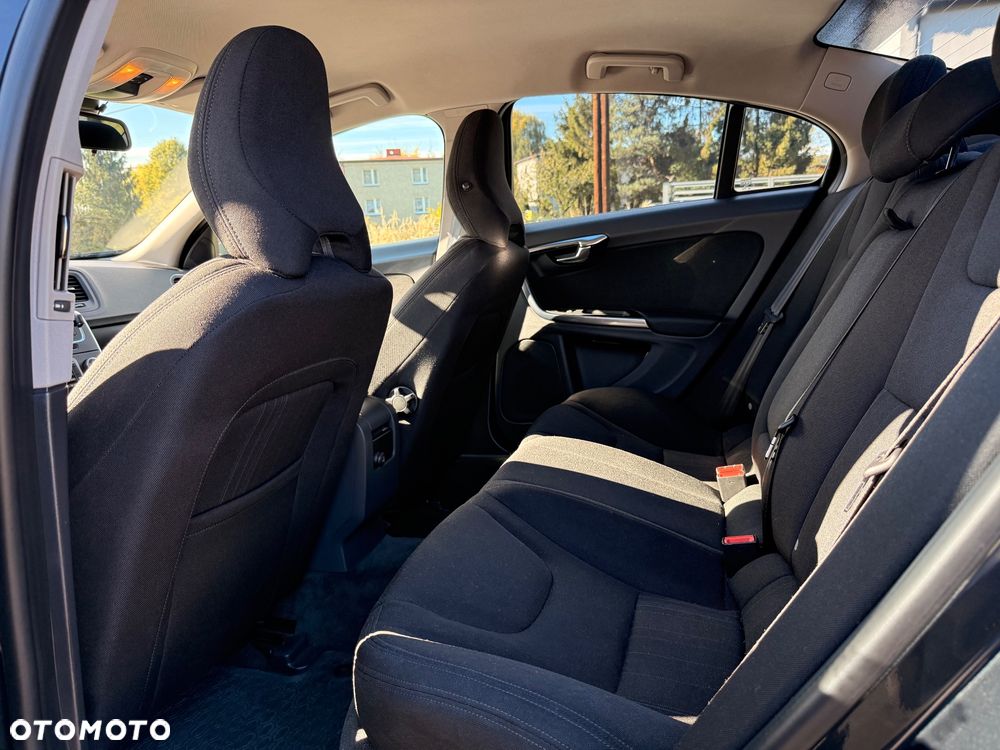 Volvo S60 - 16