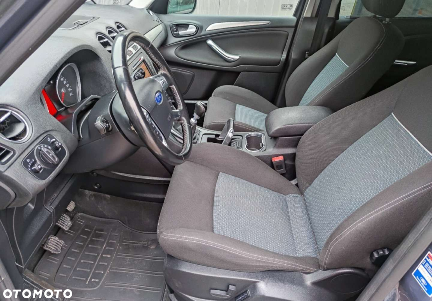 Ford S-Max 2.0 TDCi DPF Business Edition - 12