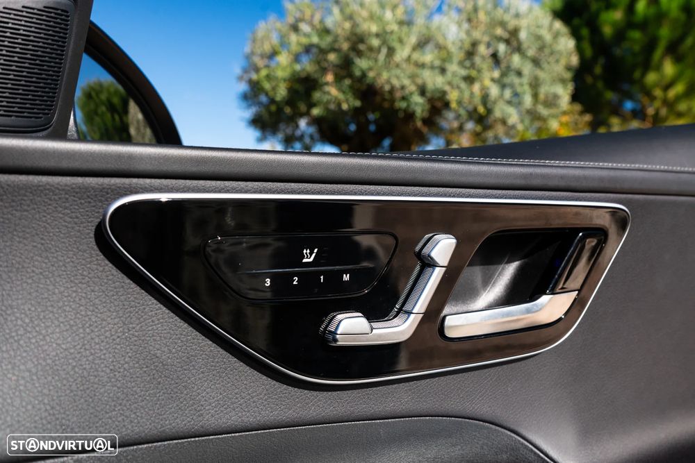 Mercedes-Benz C 300 e AMG Line - 23