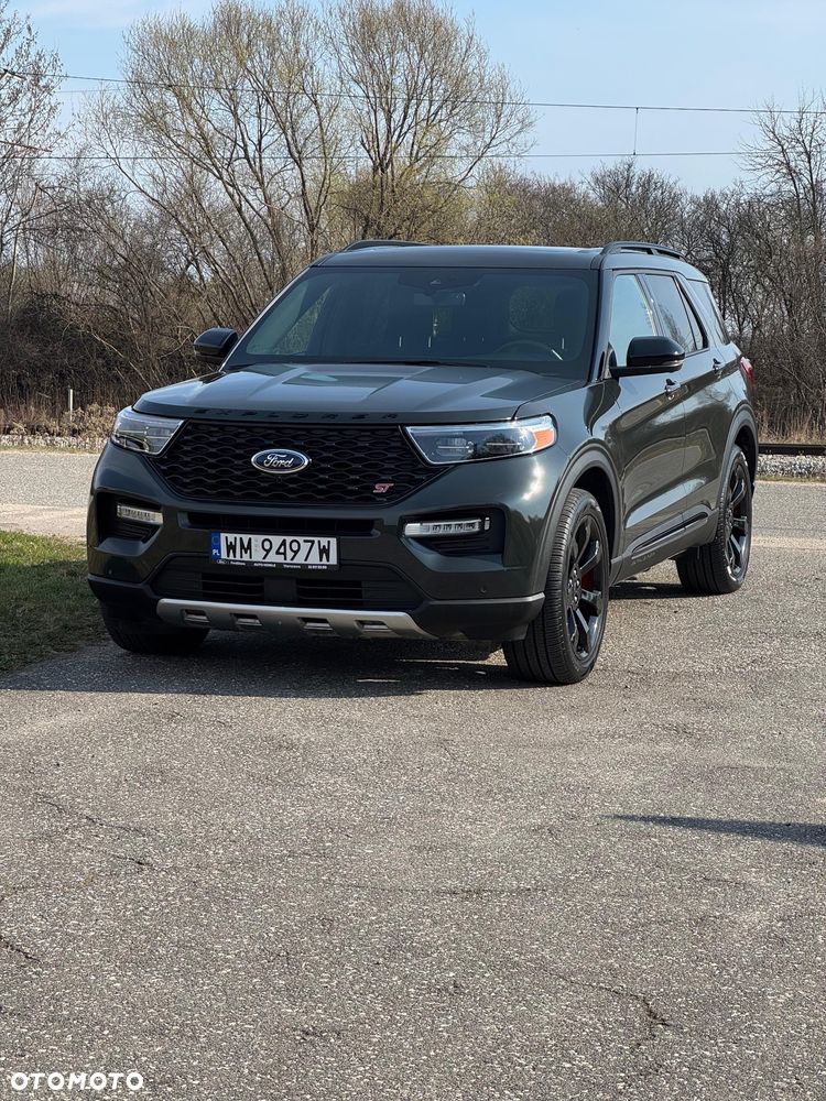 Ford Explorer - 1
