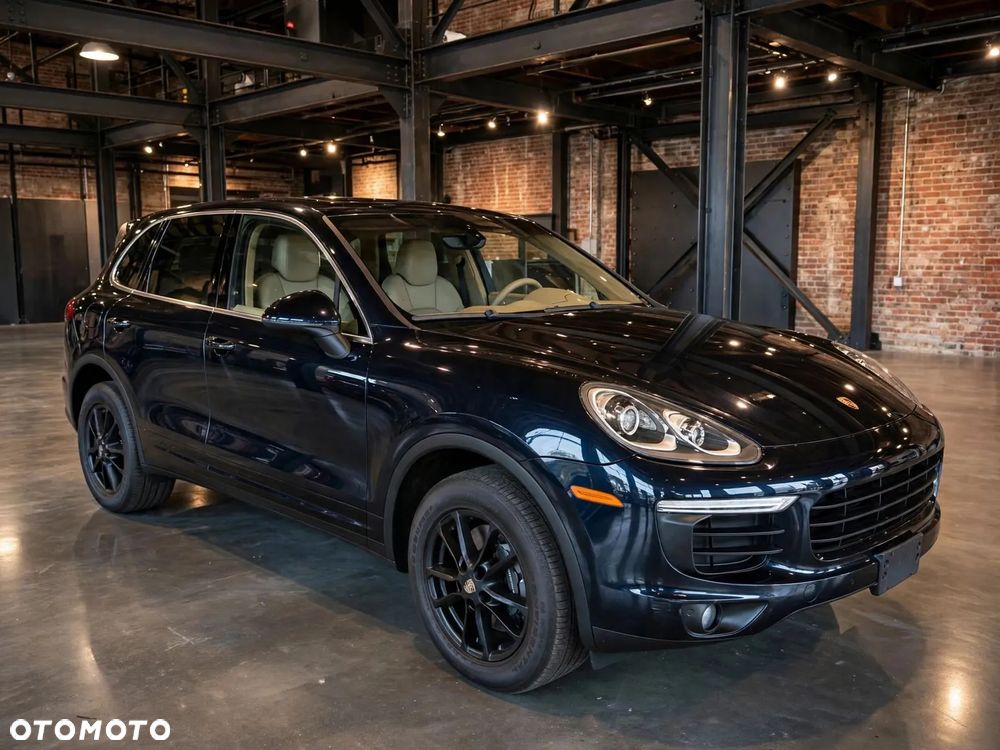 Porsche Cayenne - 4