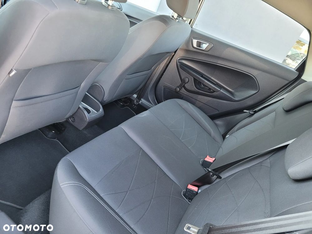 Ford Fiesta - 21