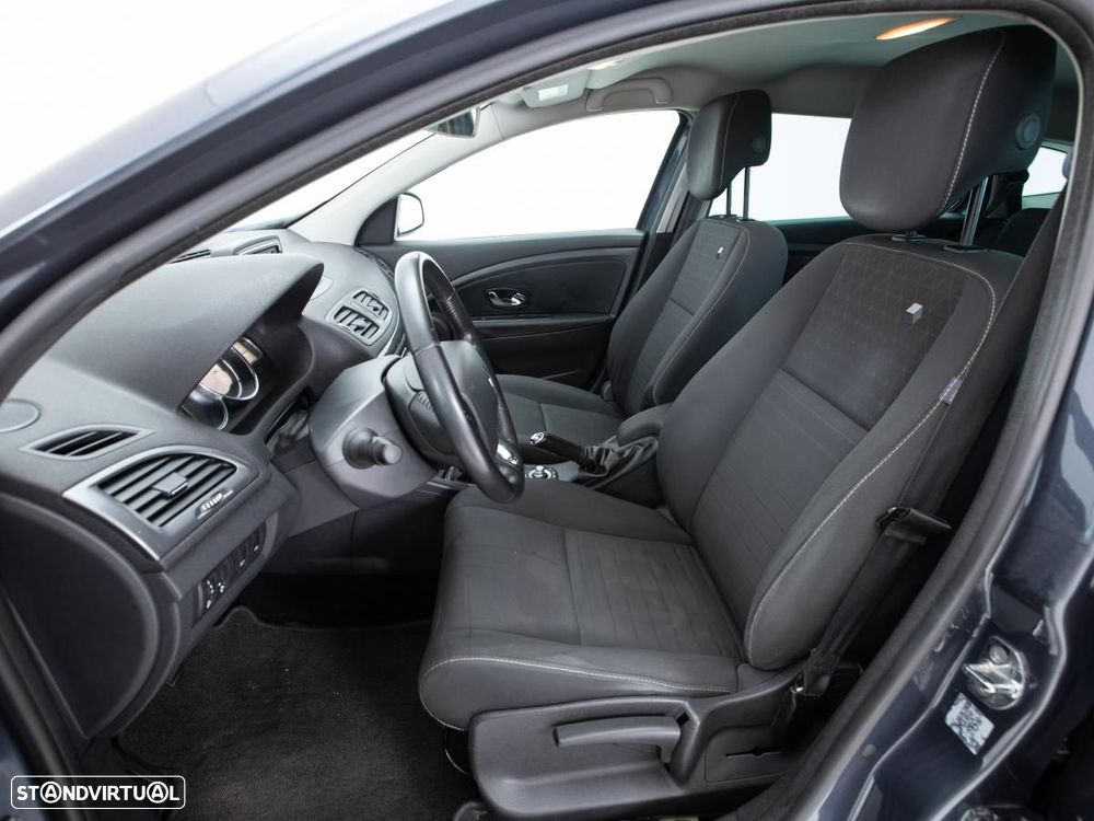 Renault Mégane Sport Tourer - 8