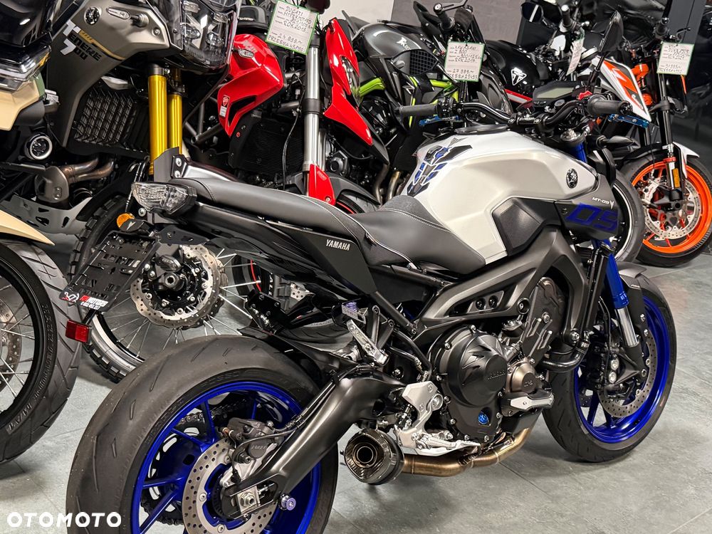 Yamaha MT - 6