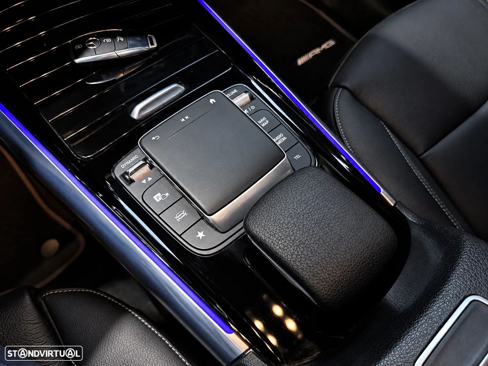 Mercedes-Benz EQA 300 4Matic AMG Line - 42