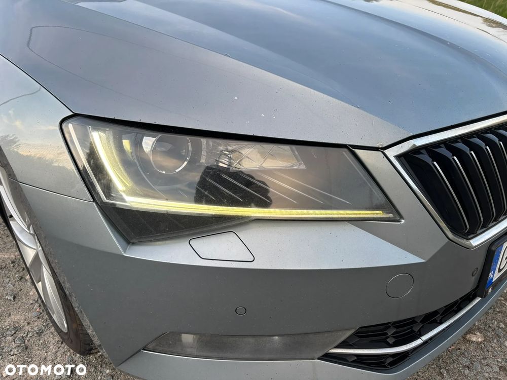 Skoda Superb 2.0 TDI L&K - 19