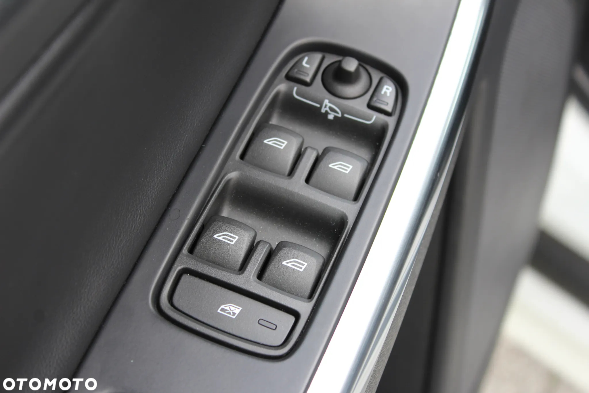 Volvo XC 60 D3 Drive-E Summum - 13