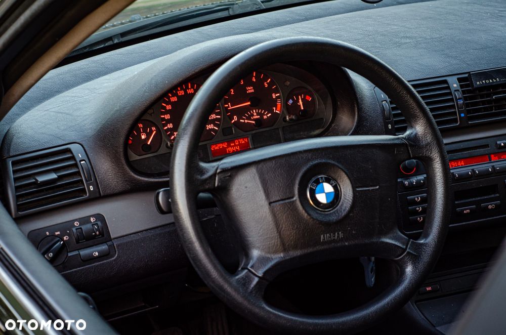 BMW Seria 3 316ti - 5