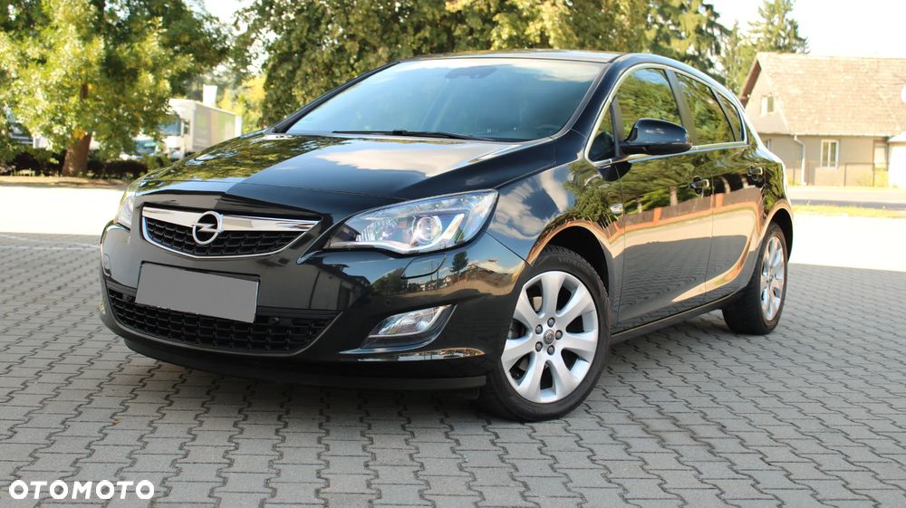 Opel Astra 1.4 Turbo Cosmo - 24