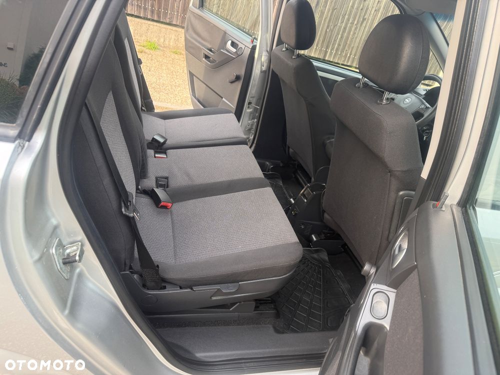 Opel Meriva - 14