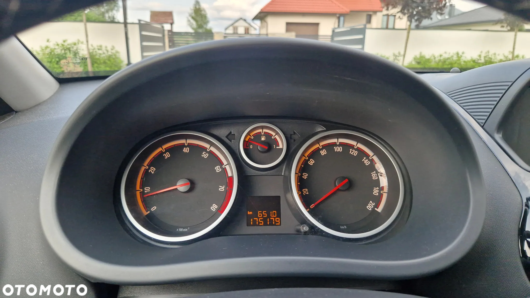 Opel Corsa 1.2 16V Cosmo - 21