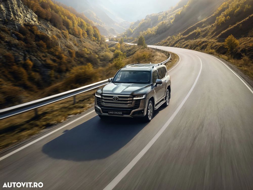 Toyota Land Cruiser - 4