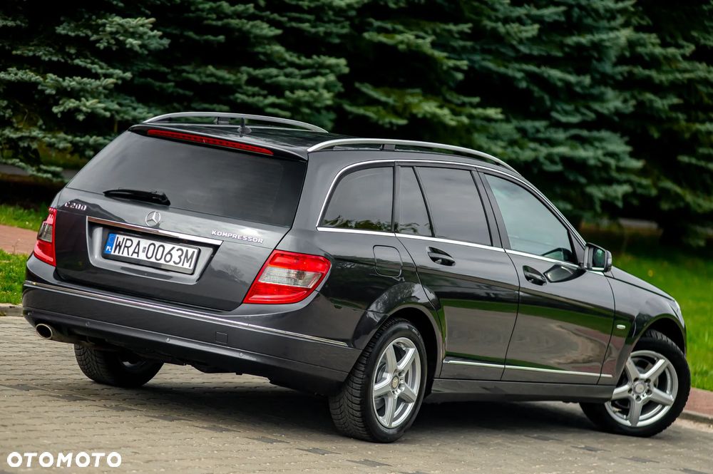 Mercedes-Benz Klasa C 200 7G-TRONIC Avantgarde Edition - 16