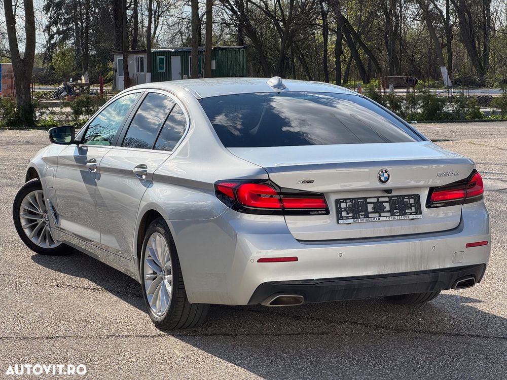 BMW Seria 5 530e xDrive Aut. - 10