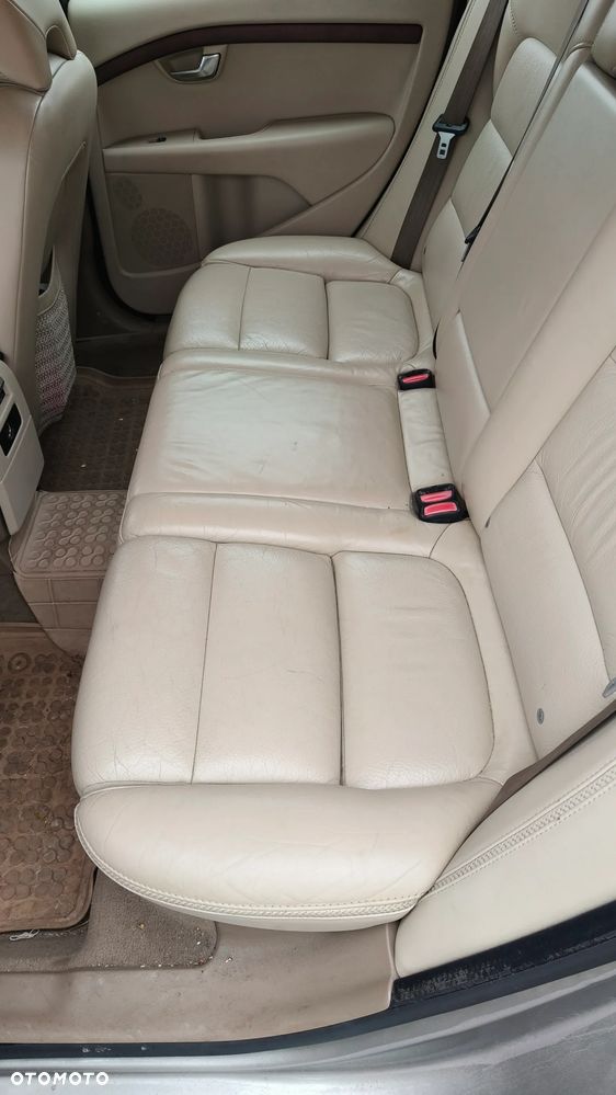 Volvo XC 70 - 11