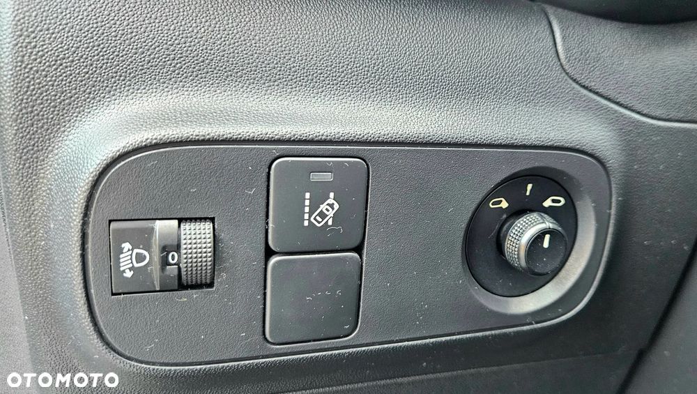 Citroën C3 1.2 PureTech Shine S&S - 32
