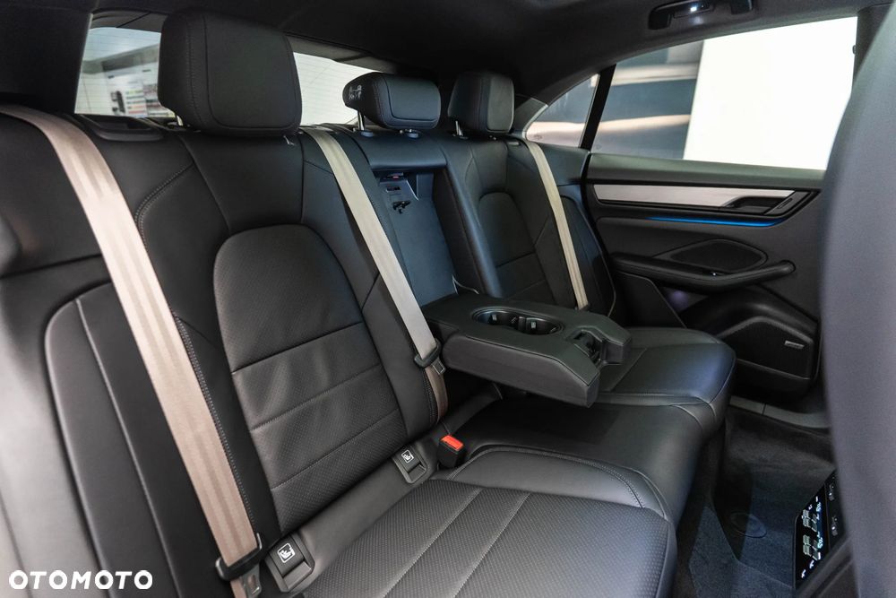 Porsche Macan GTS 100kWh - 13