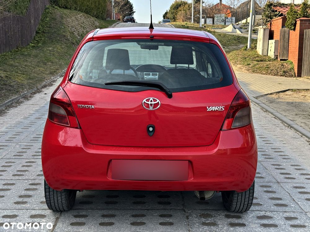 Toyota Yaris 1.0 Luna A/C - 9