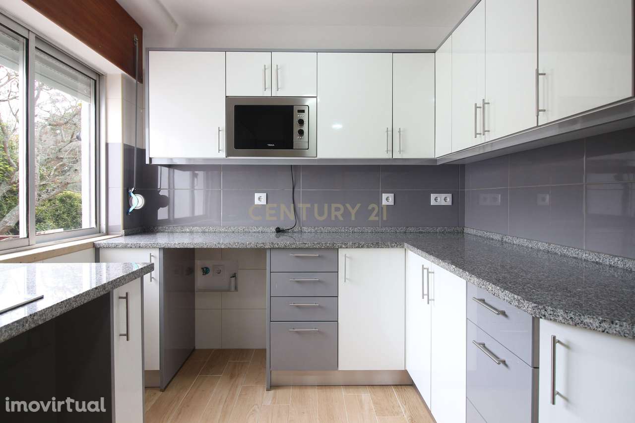 Apartamento T3 | Rio de Mouro | Excelente Oportunidade de Investimento - Grande imagem: 2/18
