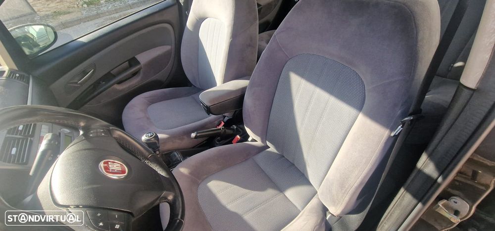 Fiat Linea 1.6 M-Jet Emotion - 9