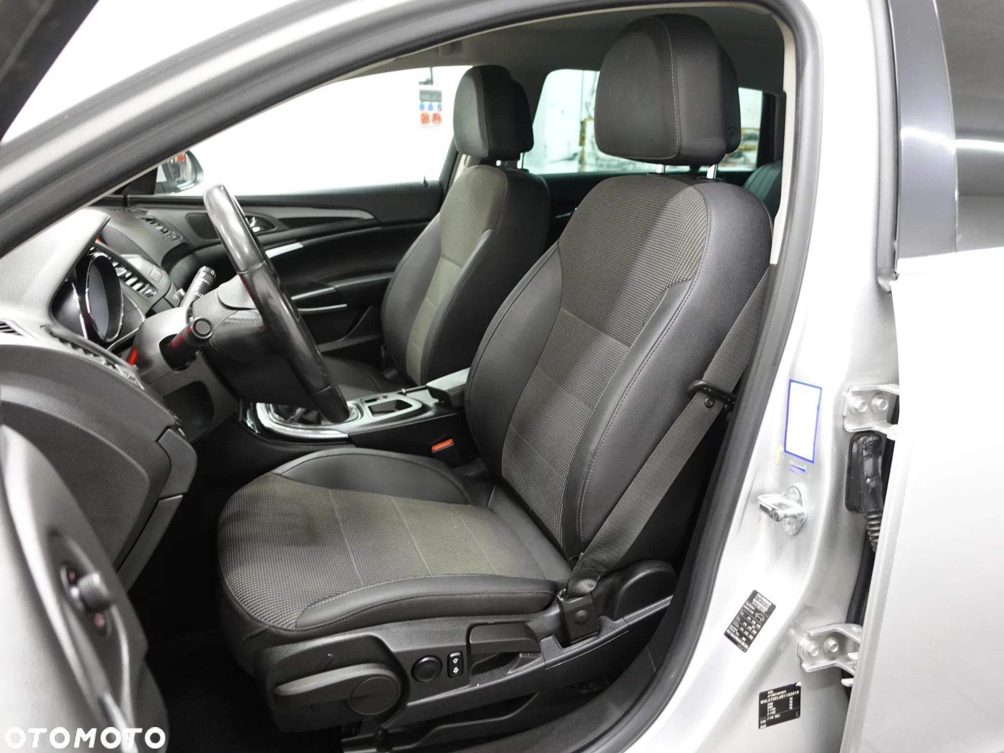 Opel Insignia 2.0 CDTI - 23