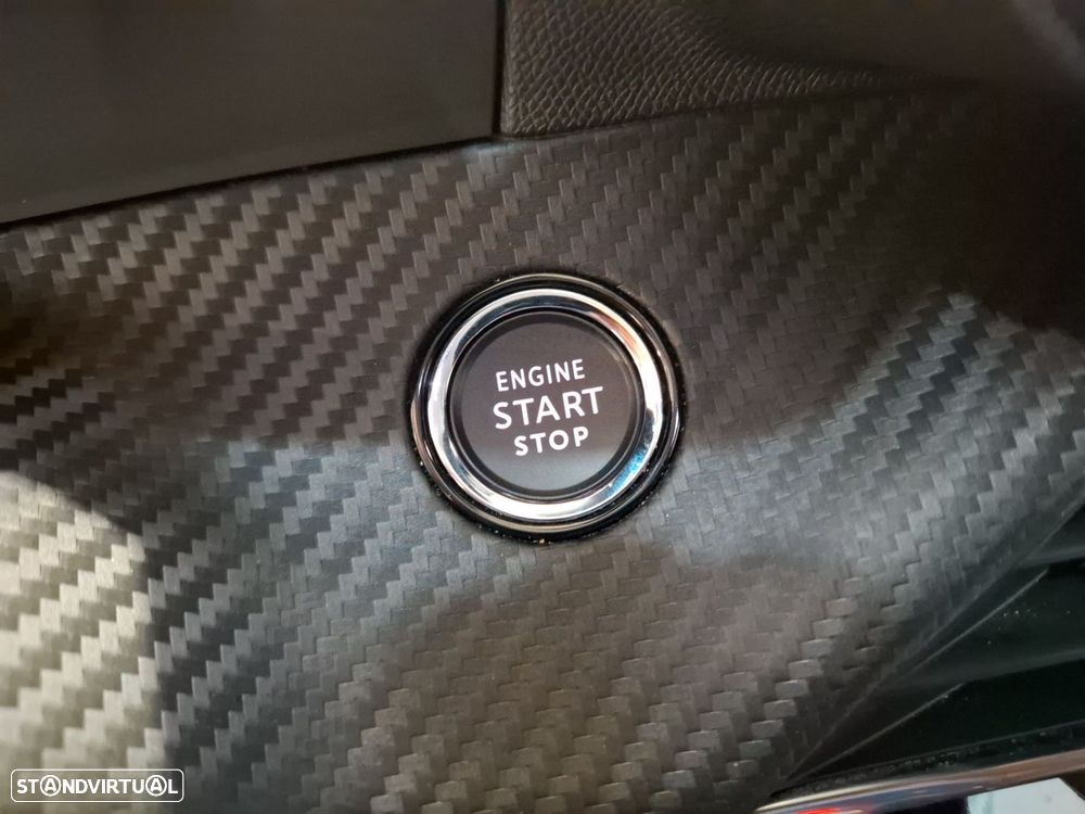 Peugeot 2008 1.2 PureTech Allure Pack - 20