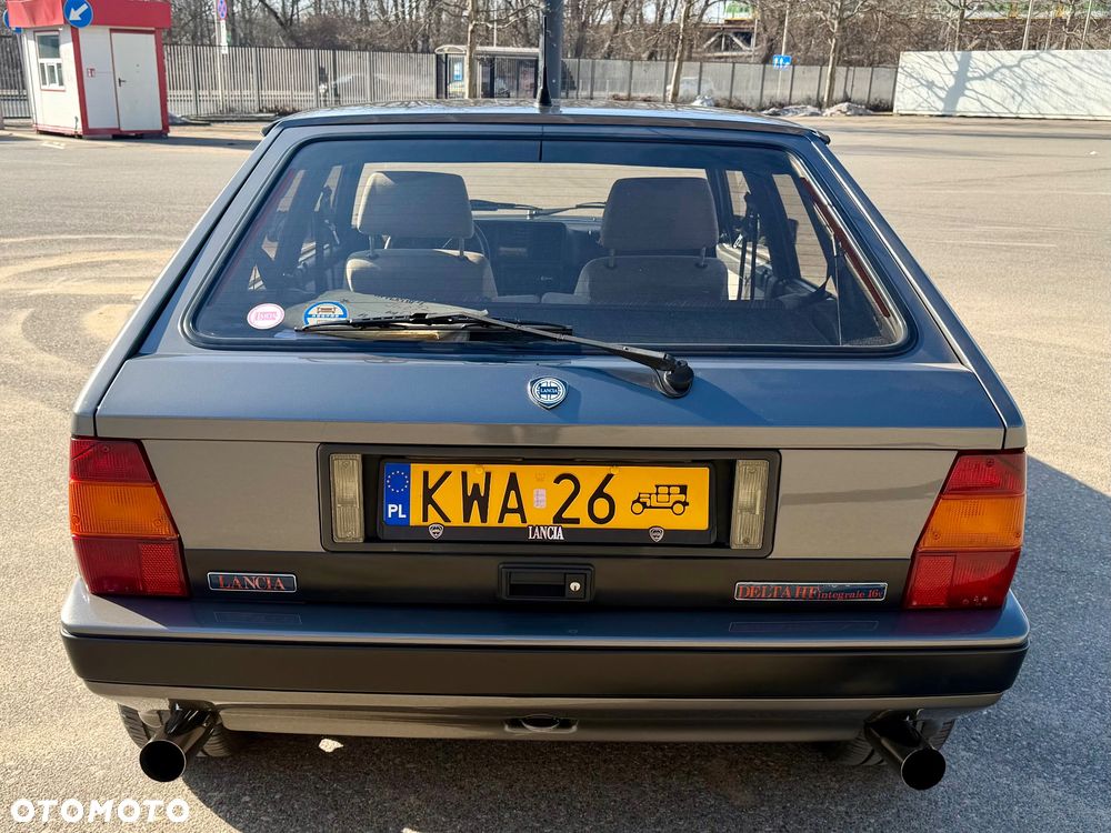 Lancia Delta - 12