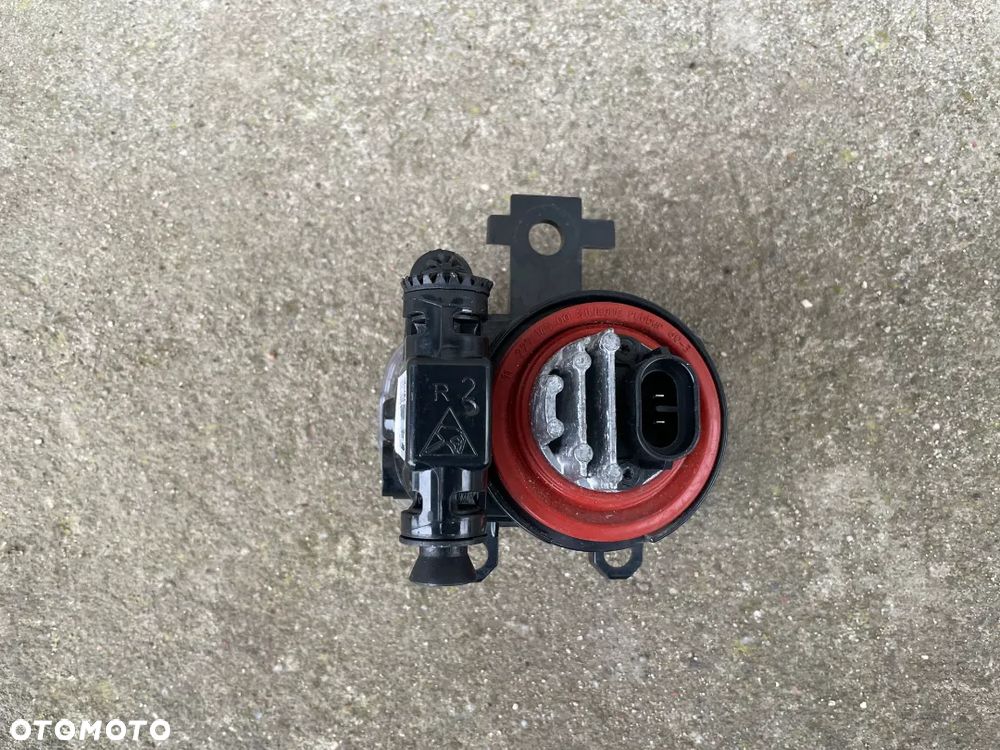 HALOGEN PRAWY NISSAN JUKE II F16, CAPTUR  2019-- - 2
