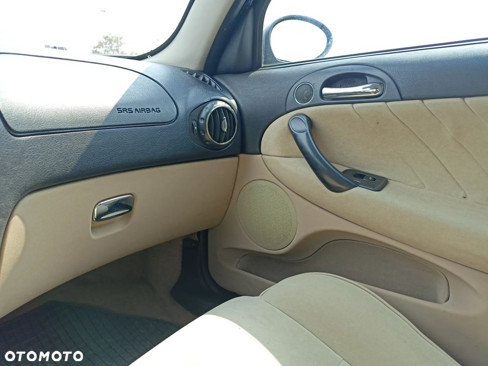 Alfa Romeo 147 - 12