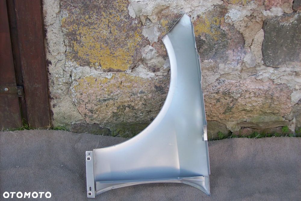 BŁOTNIK PRZEDNI PRAWY MERCEDES W 212 - 5