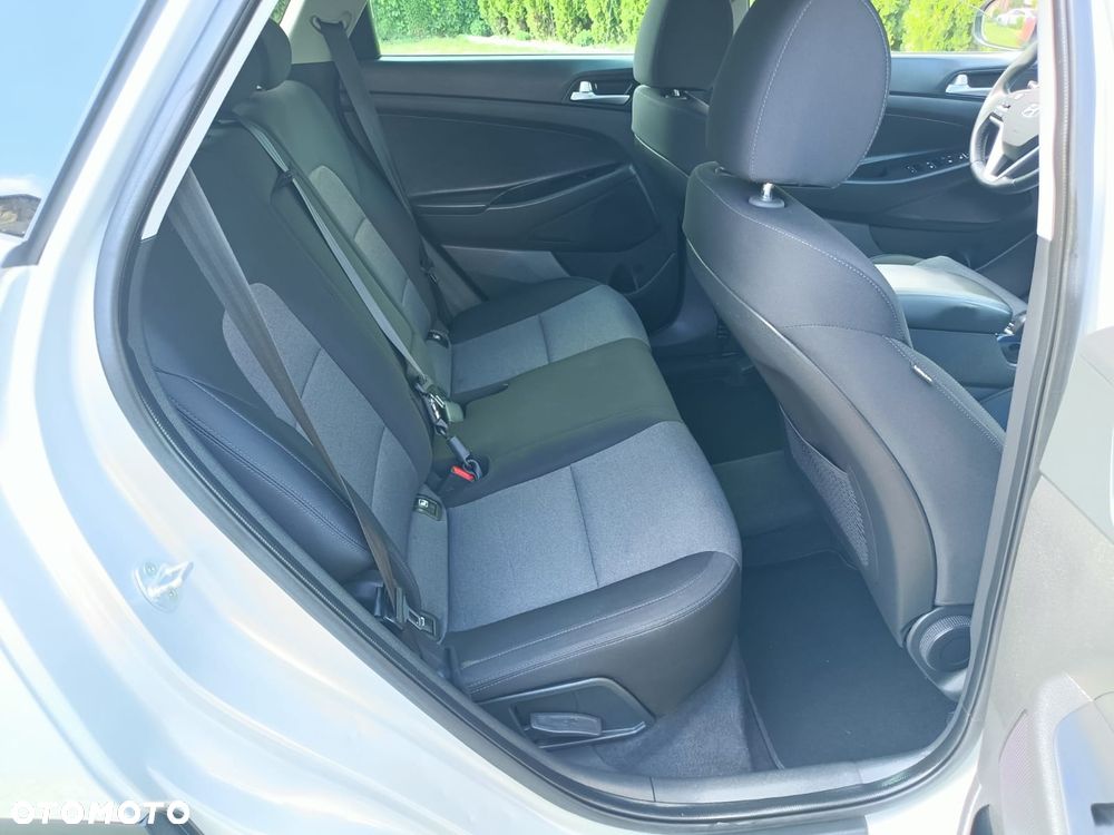 Hyundai Tucson blue 1.6 CRDi 2WD DCT Premium - 25