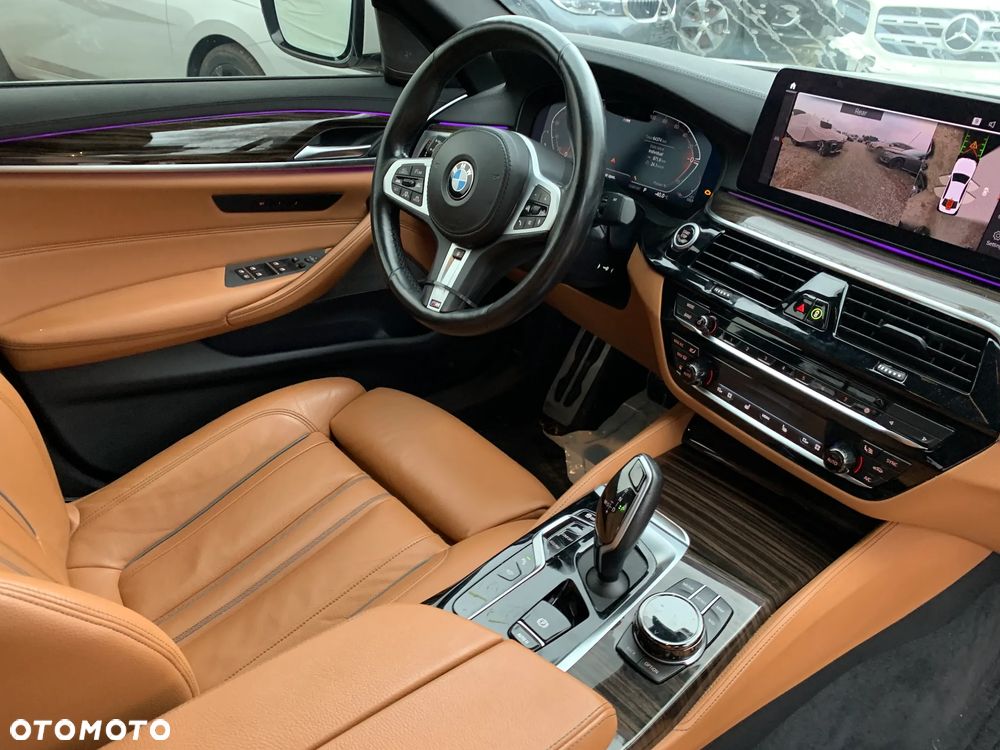 BMW Seria 5 540i xDrive Sport Line - 19