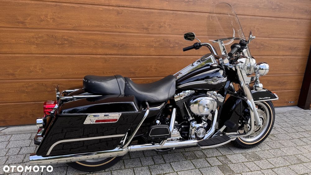 Harley-Davidson Touring Road King - 11