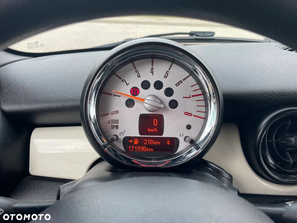 MINI ONE Cabrio - 19