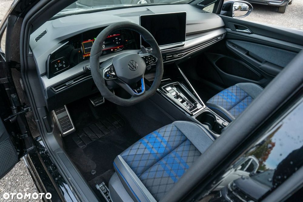 Volkswagen Golf - 17