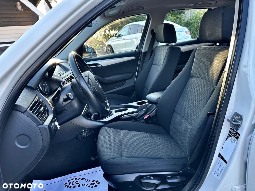 BMW X1 sDrive18i xLine - 6